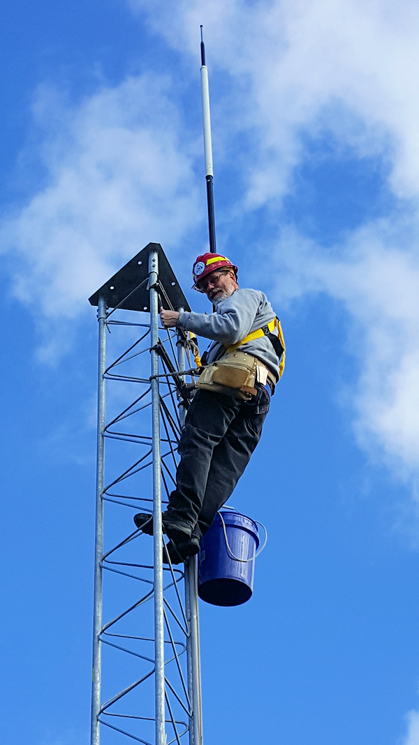 Mt. Mitchell antenna installation